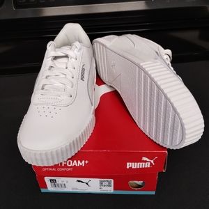 Puma Carina L shoes size 6.5 women white in color